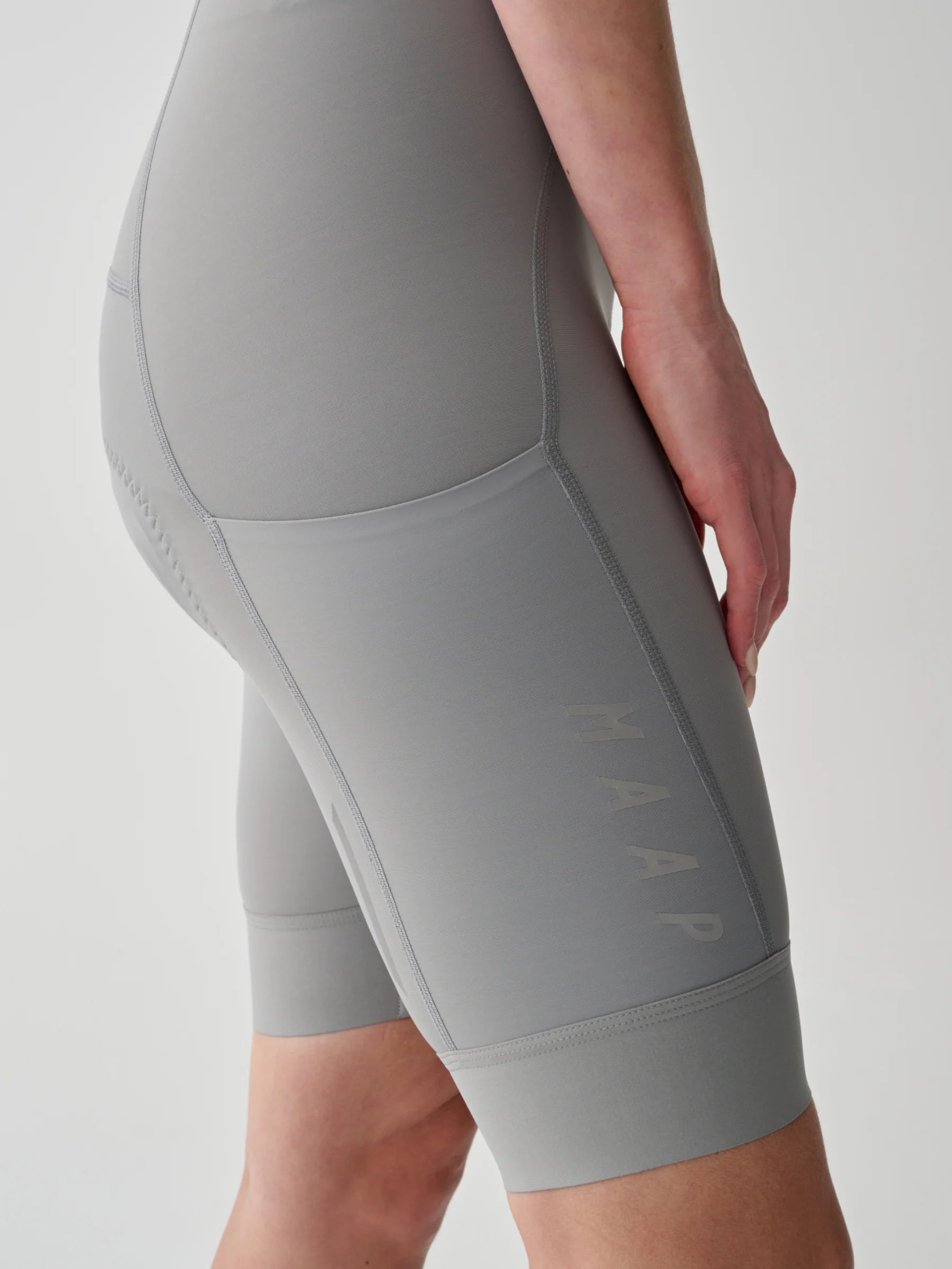 WOMEN´S SHORT TEAM BIB EVO - TITANIUM – Maapmx